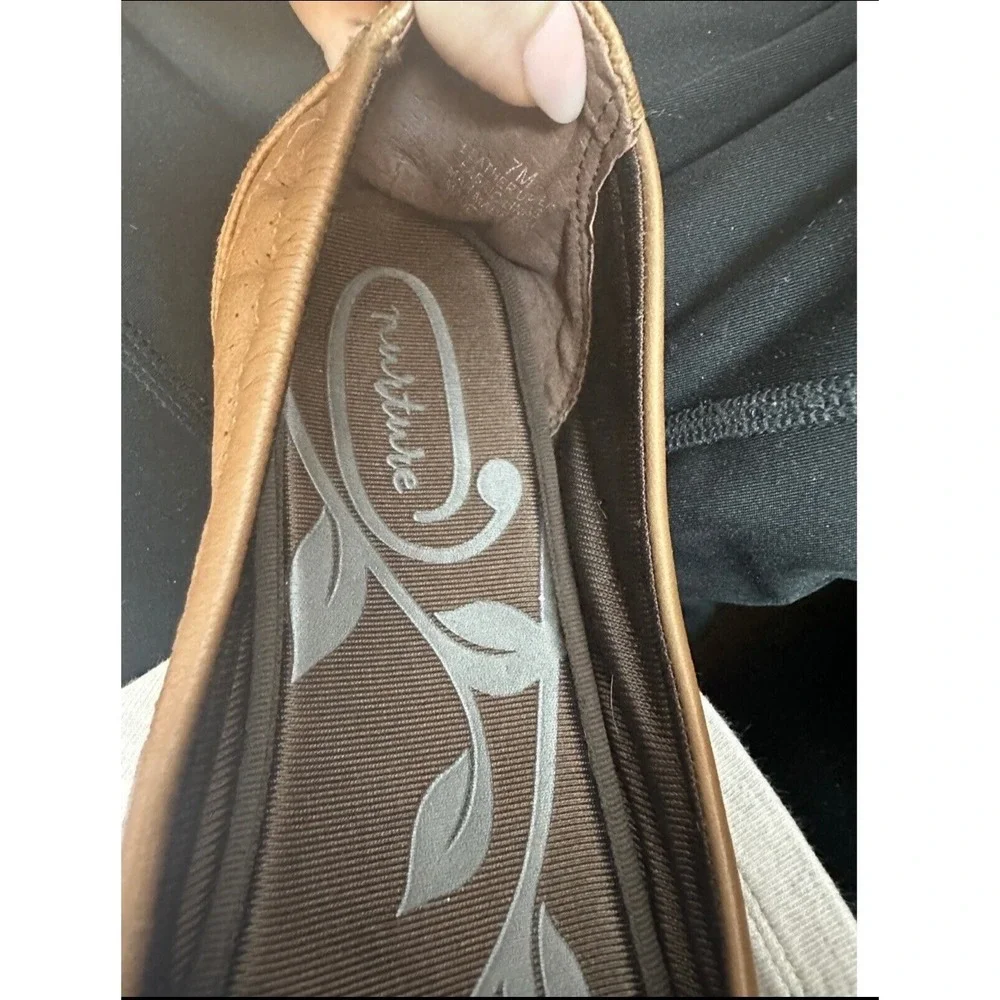 Nurture Ballet Flats Women's‎ Size 7M Tan Brown Leather Comfort Slip On Shoes